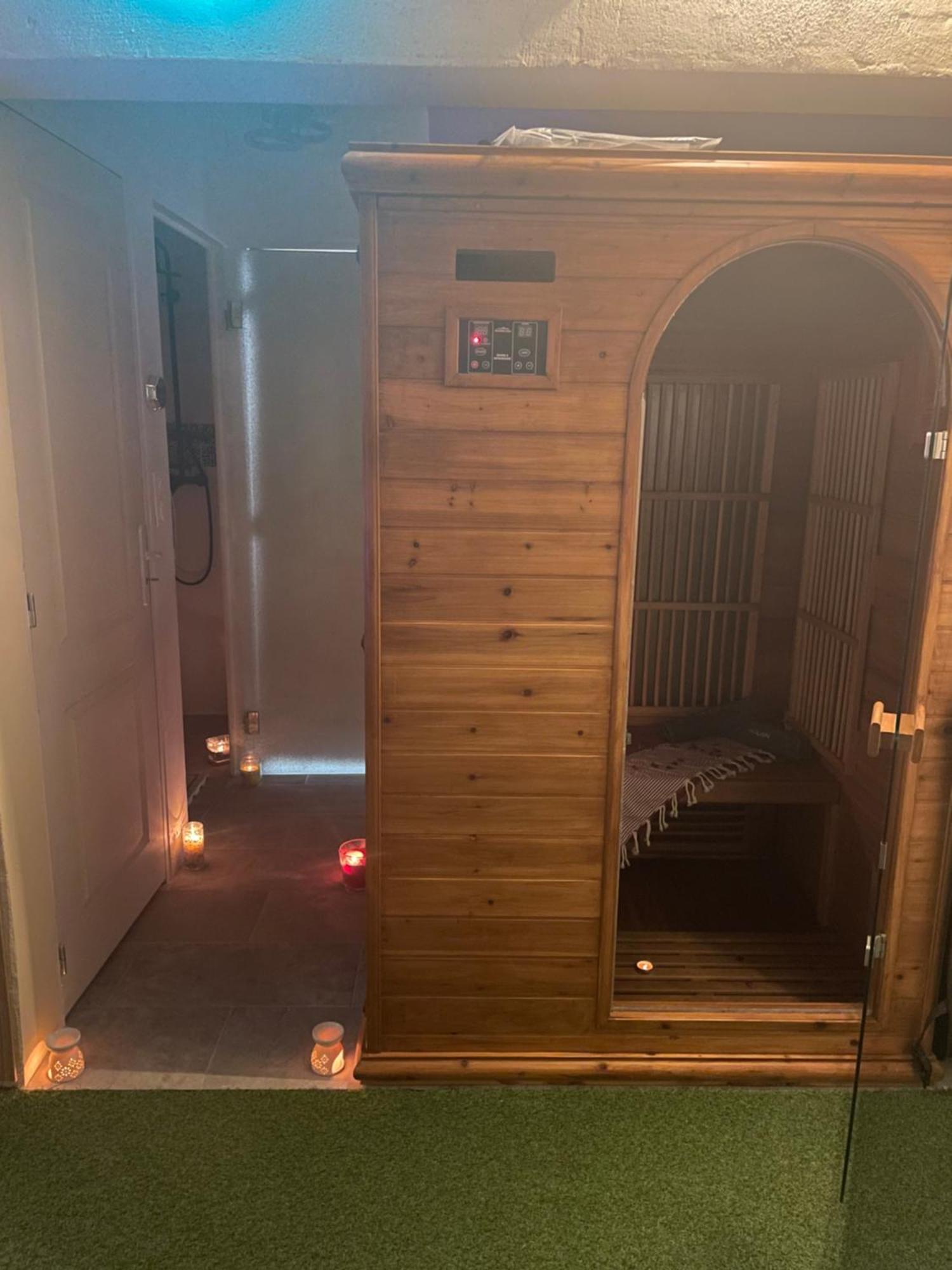 Houdarling Et Hammam Jacuzzi Et Sauna Nimes